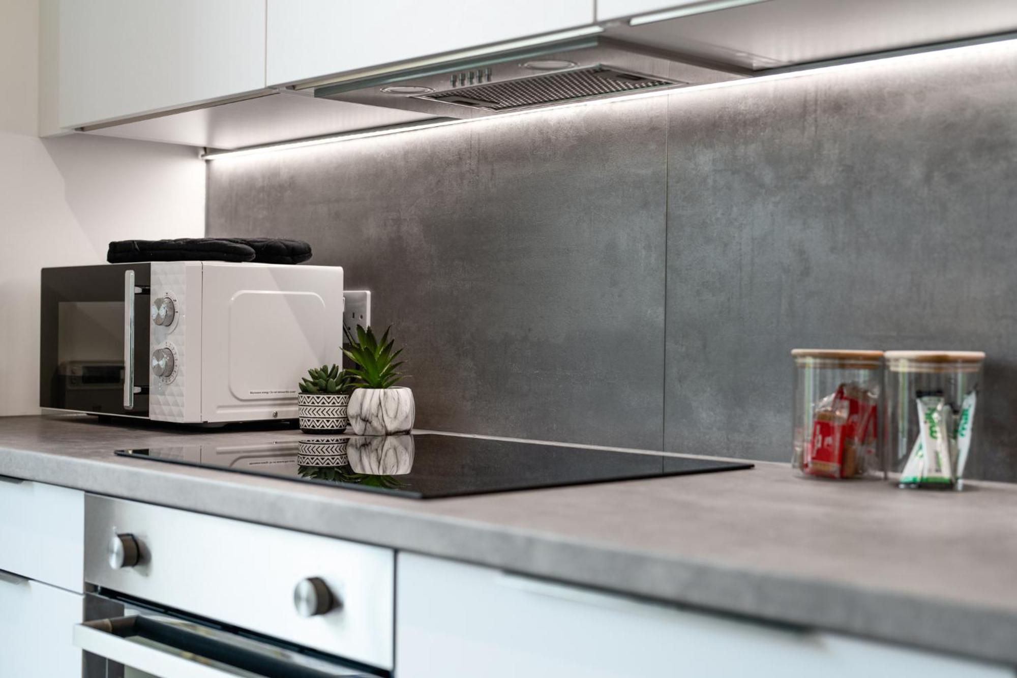 Potters Bar - Free Parking - Private Bathroom - Netflix - 4 Mins Walk To Station - 20 Mins Direct Trains To London Buitenkant foto